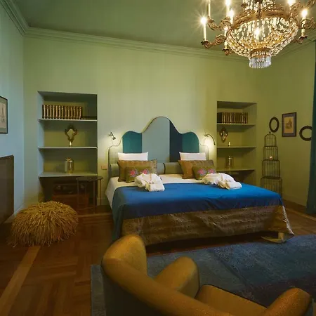 Look To Bed & Breakfast 4*