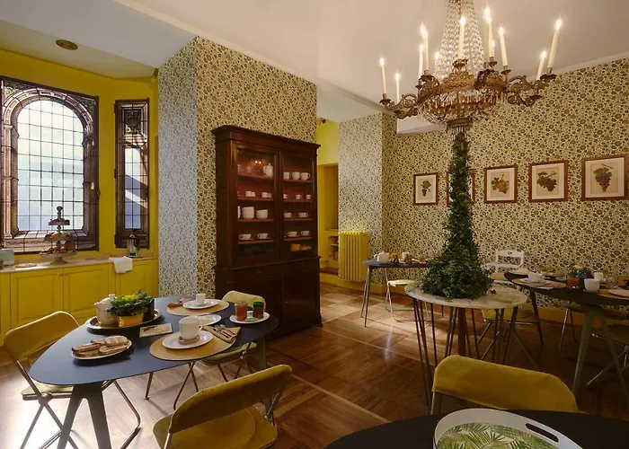 Look To Viphouse Bed & Breakfast 4*