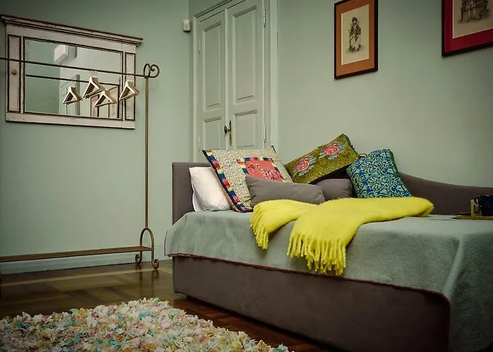 Bed & Breakfast Look To Viphouse 4*